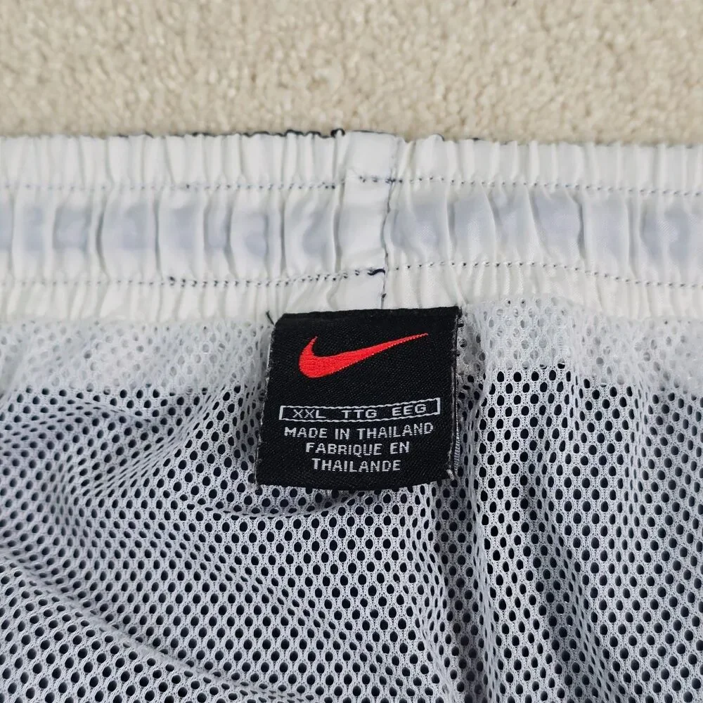 Vintage 90's Nike Swoosh Nylon Windbreaker Lined Shorts Trunks Size XXL